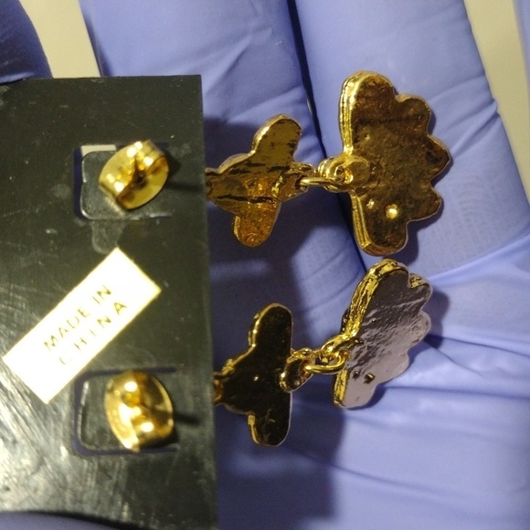 Women's Stylish Gold-tone Designed Black Color Stone Drop Dangle Earrings,1.5" - Picture 3 of 5